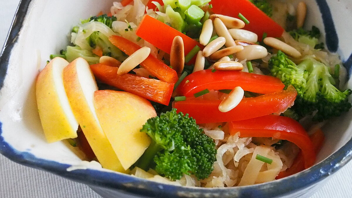 click dich fit!: Sauerkrautsalat mit Brokkoli und Paprika