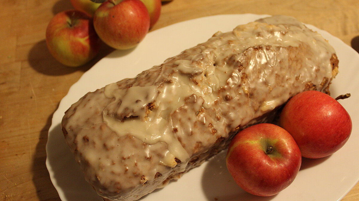 click dich fit!: Apfelbrot mit Ahornsirup-Glasur