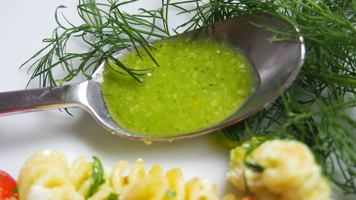 click dich fit! Selbstgemachtes DillPesto